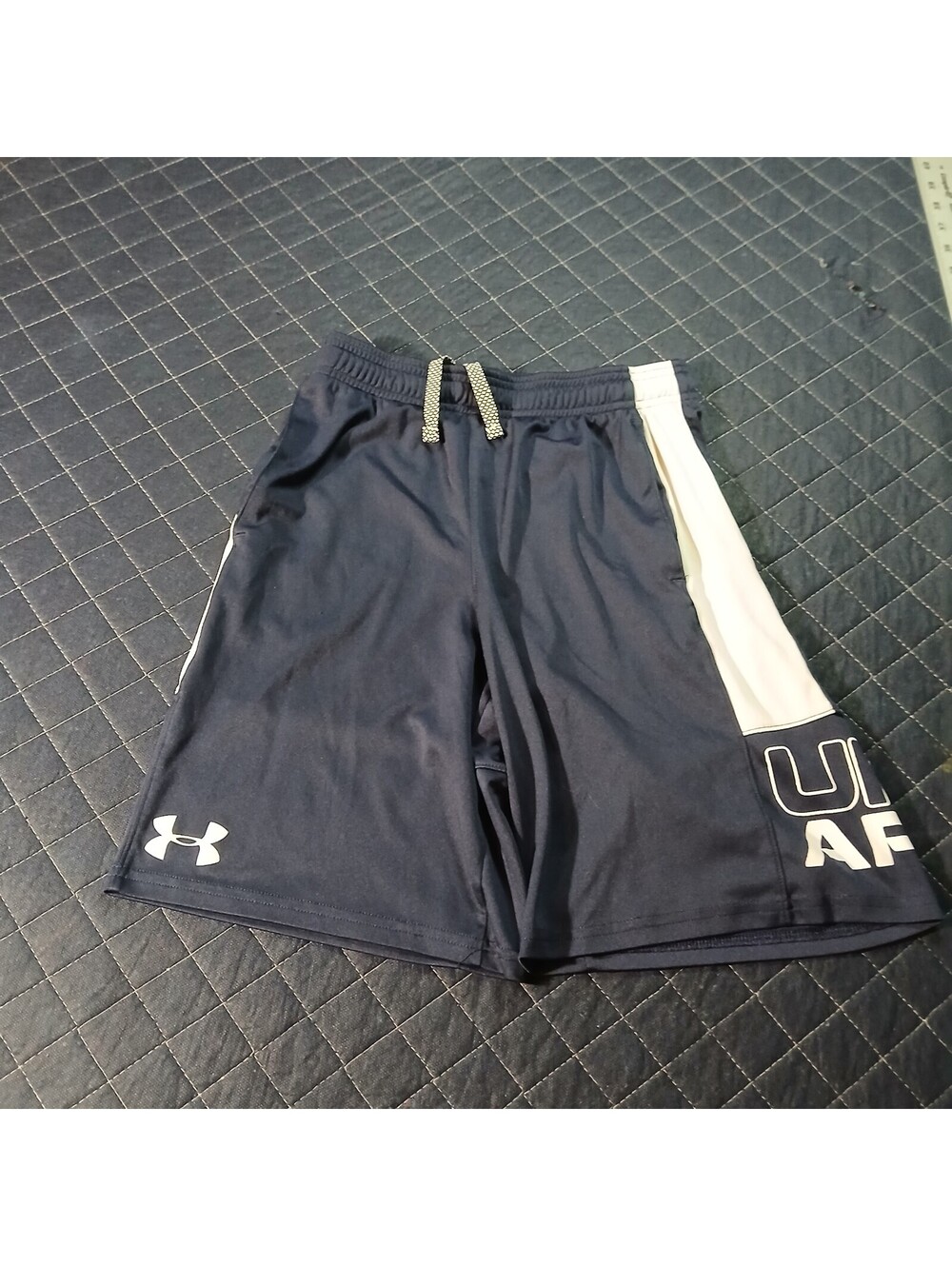 Under Armour Athletic Shorts Navy White Logo Youth Boys Activewear
